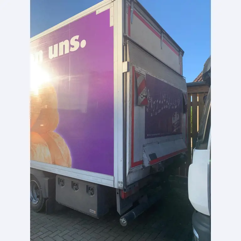 Máquinas bem conservadas de um fabricante de produtos de pastelaria-1