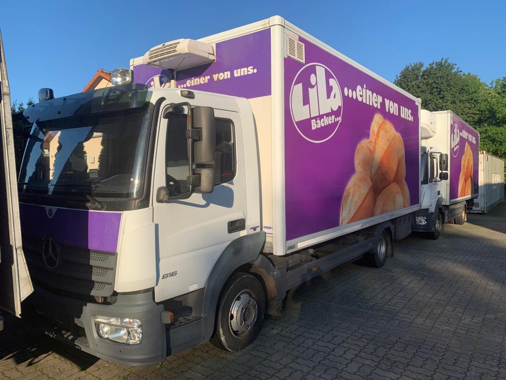 Máquinas bem conservadas de um fabricante de produtos de pastelaria-2