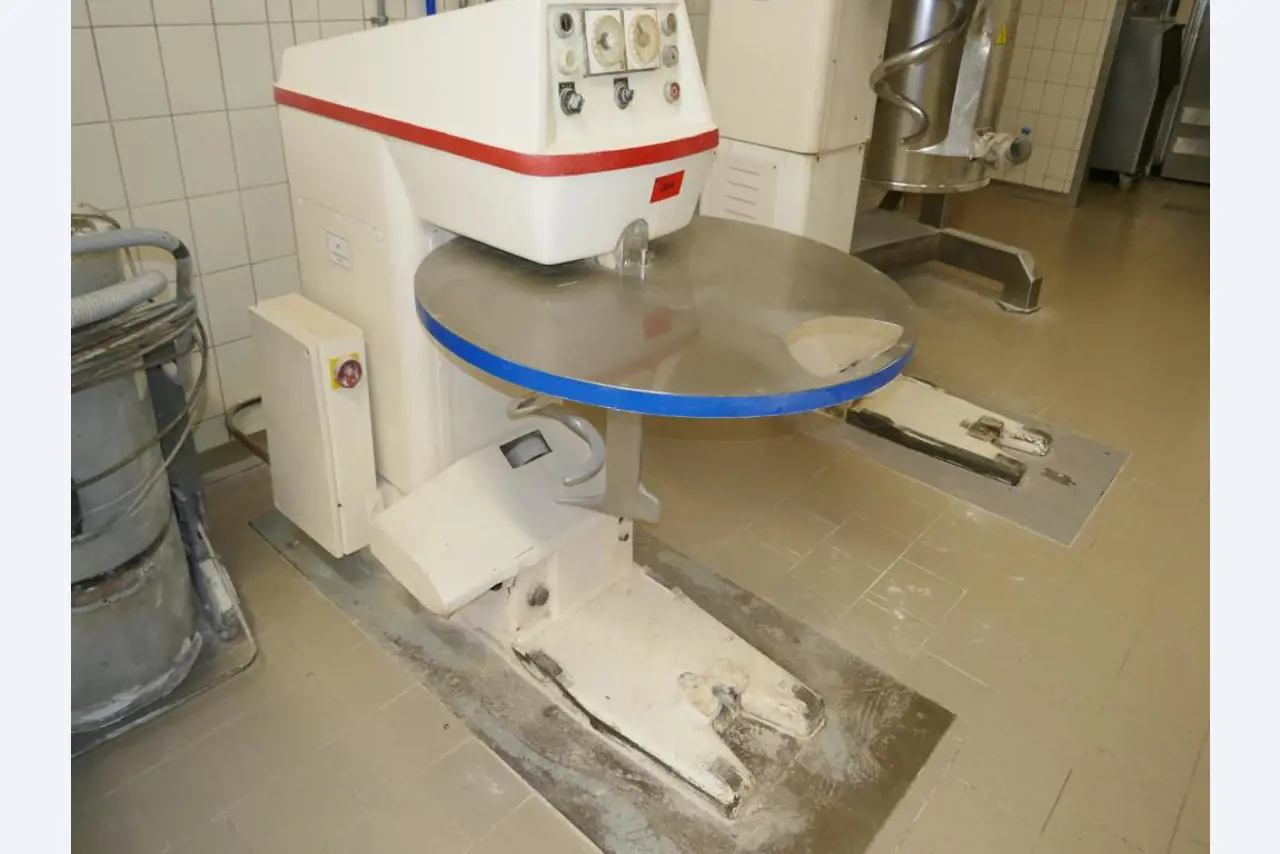 Machines entretenues d'un fabricant de produits de boulangerie-3