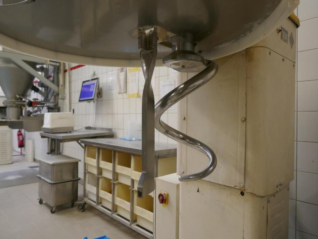 Máquinas bem conservadas de um fabricante de produtos de pastelaria-4