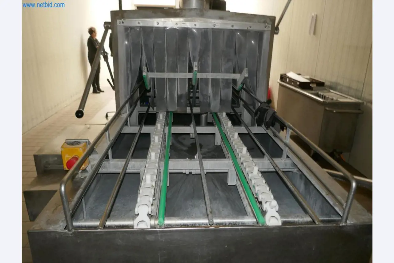 Máquinas bem conservadas de um fabricante de produtos de pastelaria-6