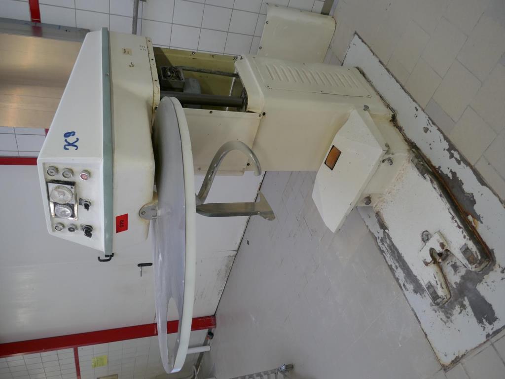 Máquinas bem conservadas de um fabricante de produtos de pastelaria-1