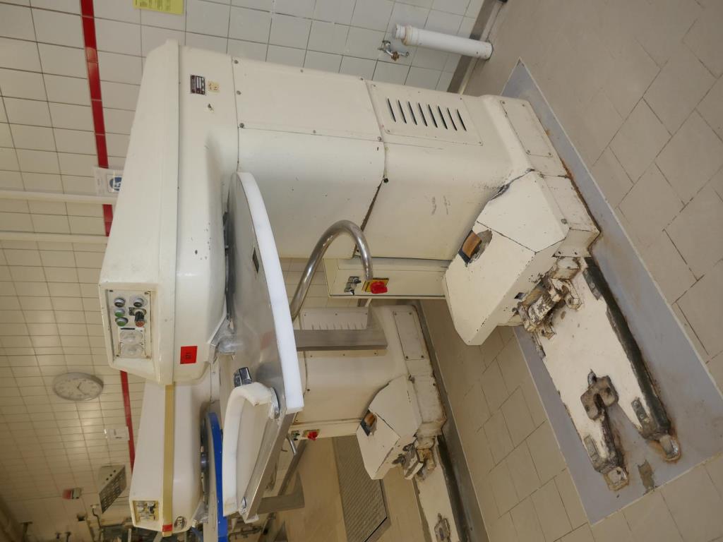 Máquinas bem conservadas de um fabricante de produtos de pastelaria-2