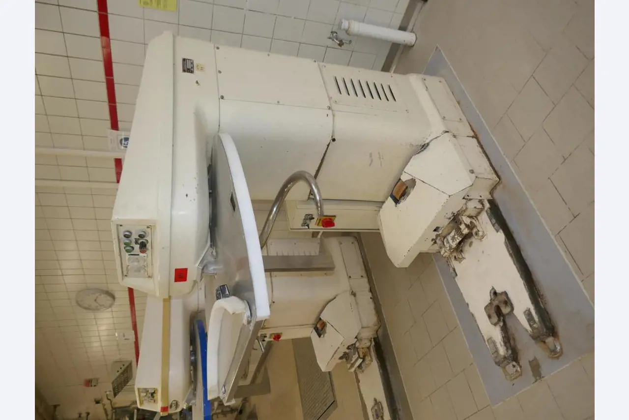 Machines entretenues d'un fabricant de produits de boulangerie-2