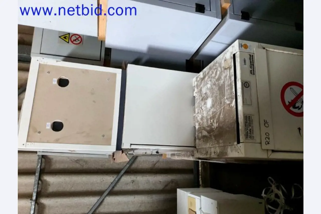 Skladovací, analytické laboratoře a zdravotnická technika z oblasti přestavby kontejnerů pro mobilní laboratoře a zdravotnickou techniku-2