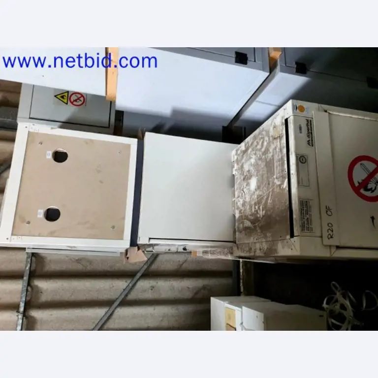 Skladovací, analytické laboratoře a zdravotnická technika z oblasti přestavby kontejnerů pro mobilní laboratoře a zdravotnickou techniku-2