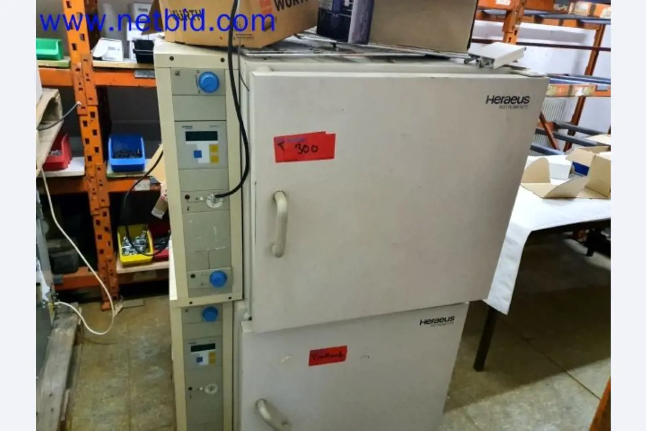 Lager, Analyse-Labor und Medizintechnik aus dem Bereich Containerumbau für mobile Labor und Medizin-Technik-1