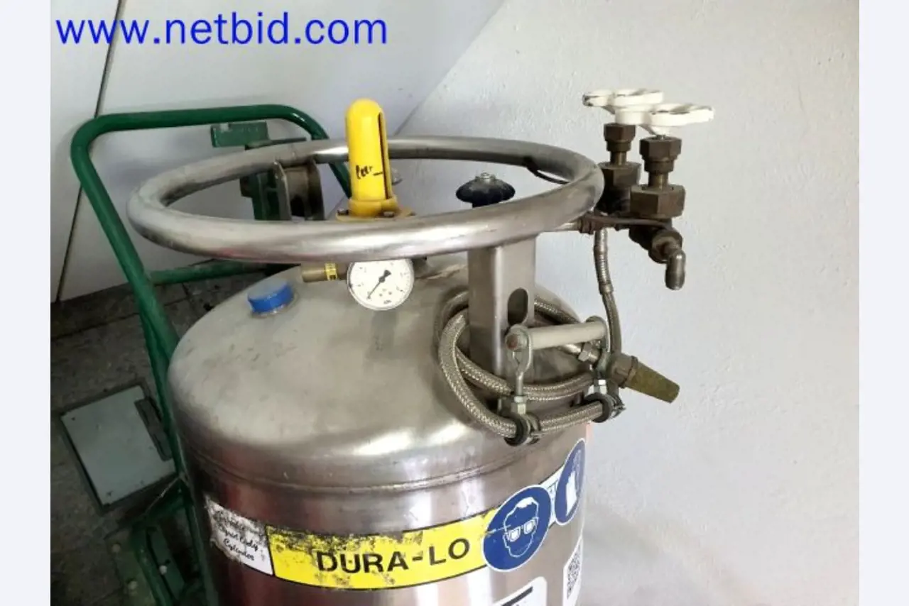 Skladovací, analytické laboratoře a zdravotnická technika z oblasti přestavby kontejnerů pro mobilní laboratoře a zdravotnickou techniku-5