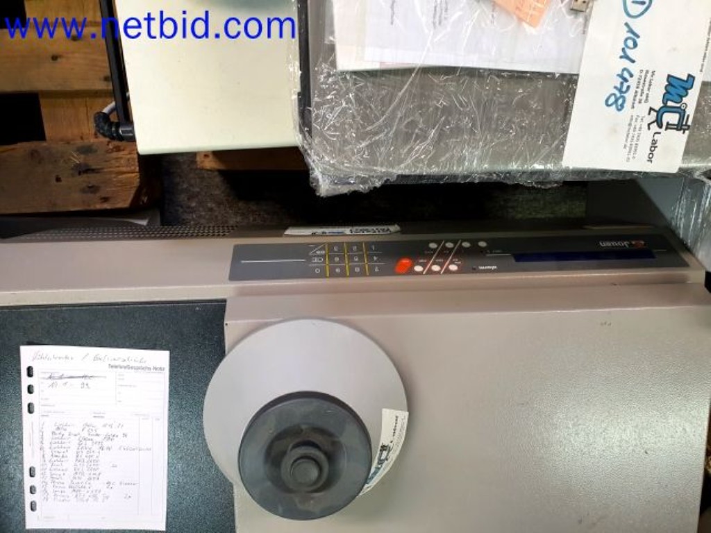 Lager, Analyse-Labor und Medizintechnik aus dem Bereich Containerumbau für mobile Labor und Medizin-Technik-1