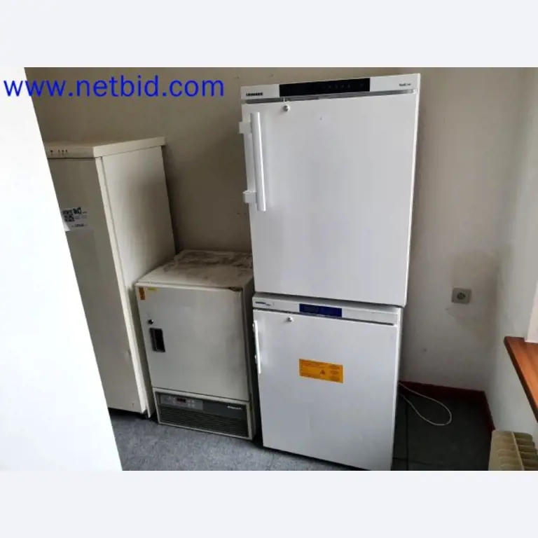 Lager, Analyse-Labor und Medizintechnik aus dem Bereich Containerumbau für mobile Labor und Medizin-Technik-5