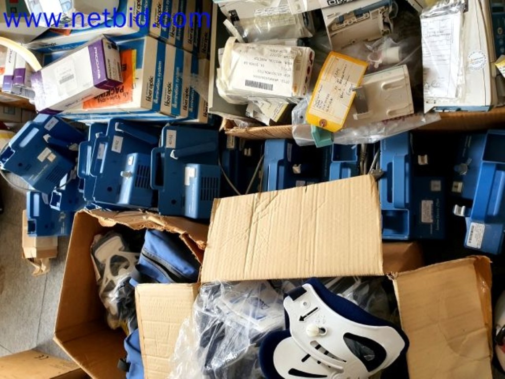 Lager, Analyse-Labor und Medizintechnik aus dem Bereich Containerumbau für mobile Labor und Medizin-Technik-3