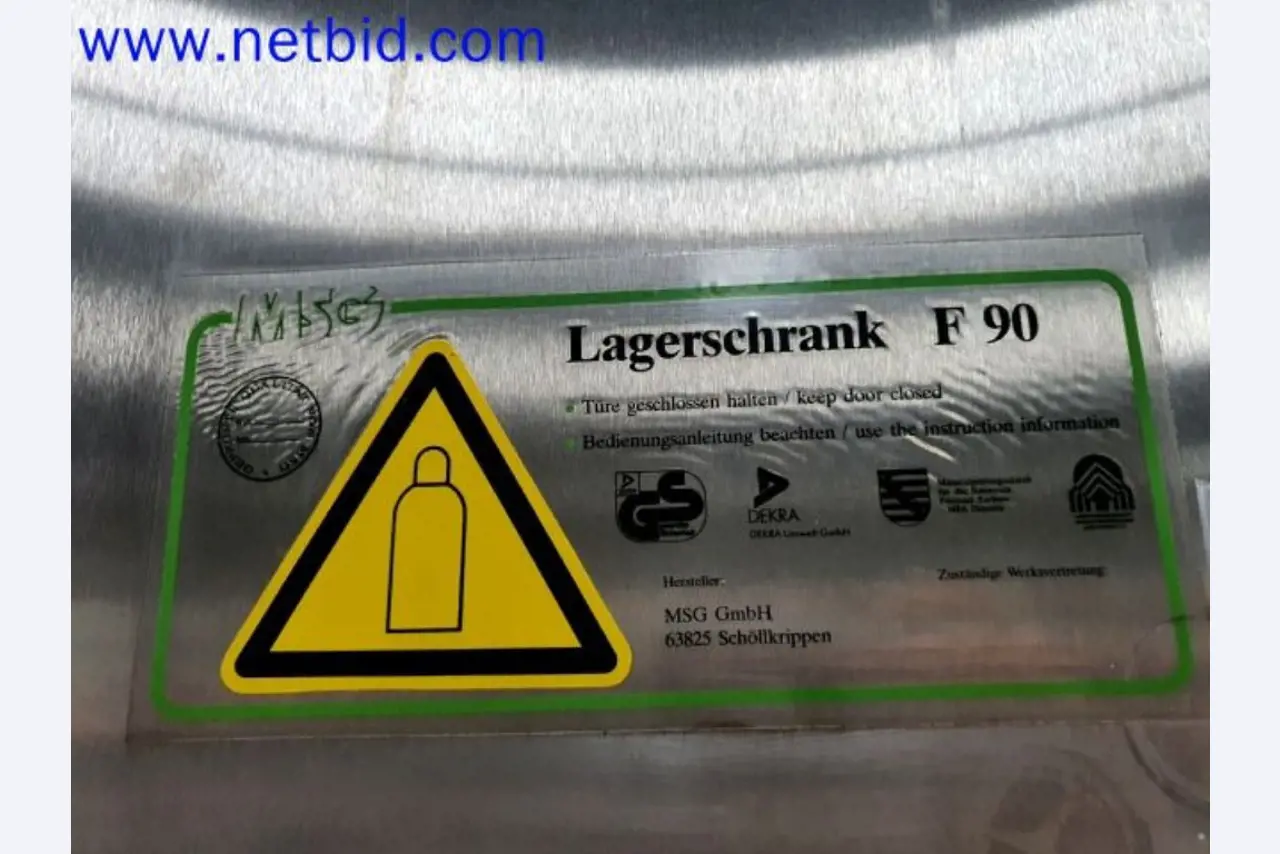 Skladovací, analytické laboratoře a zdravotnická technika z oblasti přestavby kontejnerů pro mobilní laboratoře a zdravotnickou techniku-2