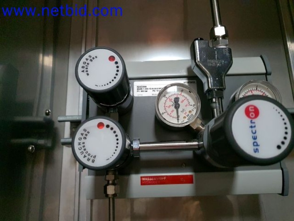 Lager, Analyse-Labor und Medizintechnik aus dem Bereich Containerumbau für mobile Labor und Medizin-Technik-4