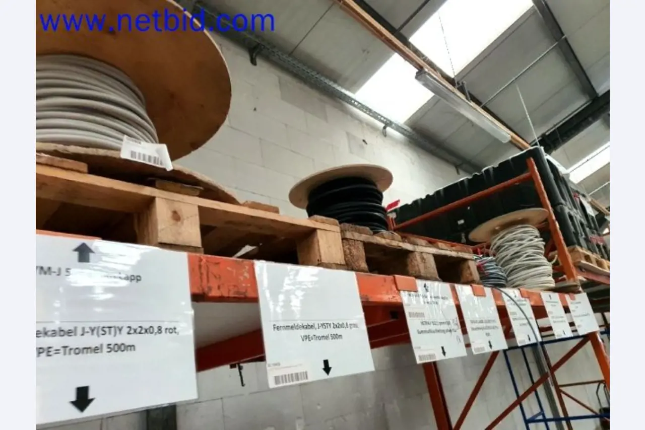 Skladovací, analytické laboratoře a zdravotnická technika z oblasti přestavby kontejnerů pro mobilní laboratoře a zdravotnickou techniku-10