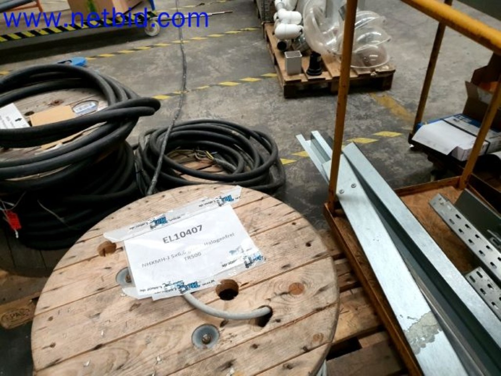 Skladovací, analytické laboratoře a zdravotnická technika z oblasti přestavby kontejnerů pro mobilní laboratoře a zdravotnickou techniku-12