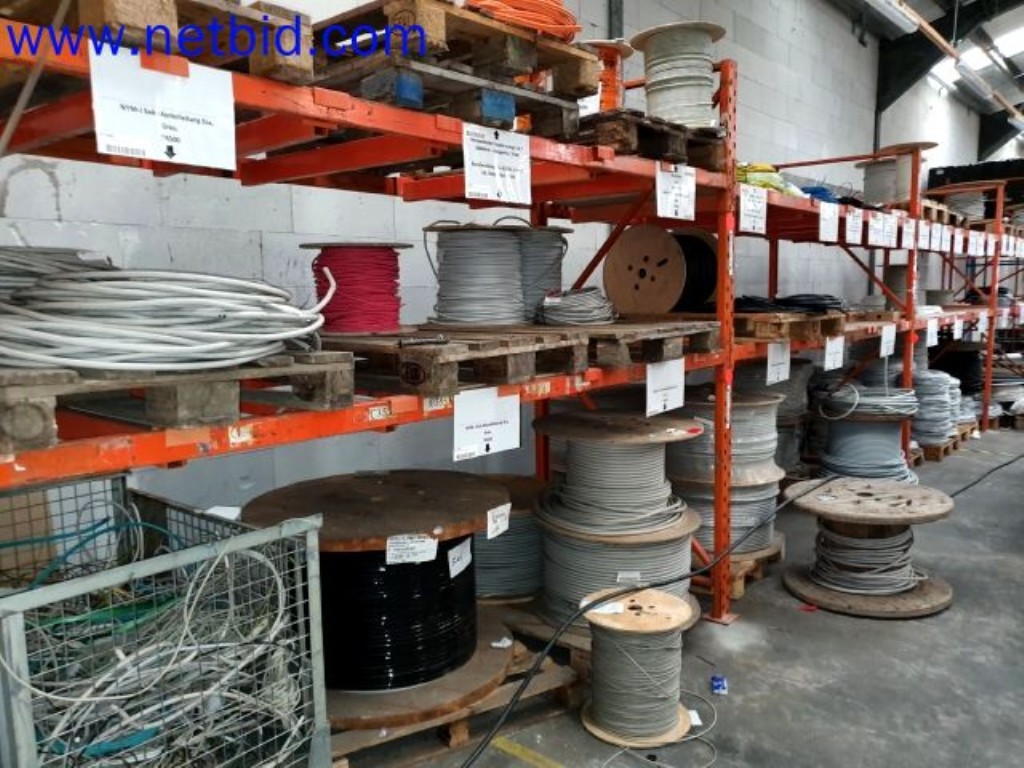 Skladovací, analytické laboratoře a zdravotnická technika z oblasti přestavby kontejnerů pro mobilní laboratoře a zdravotnickou techniku-1