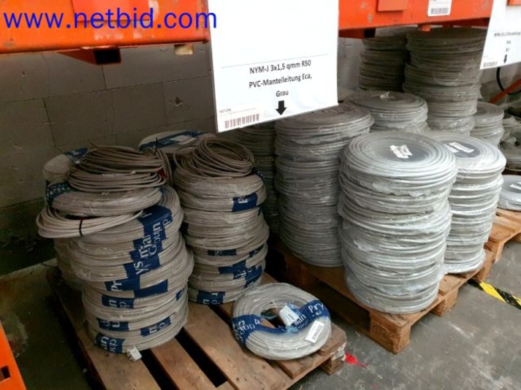 Skladovací, analytické laboratoře a zdravotnická technika z oblasti přestavby kontejnerů pro mobilní laboratoře a zdravotnickou techniku-3