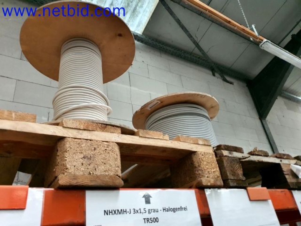 Skladovací, analytické laboratoře a zdravotnická technika z oblasti přestavby kontejnerů pro mobilní laboratoře a zdravotnickou techniku-7