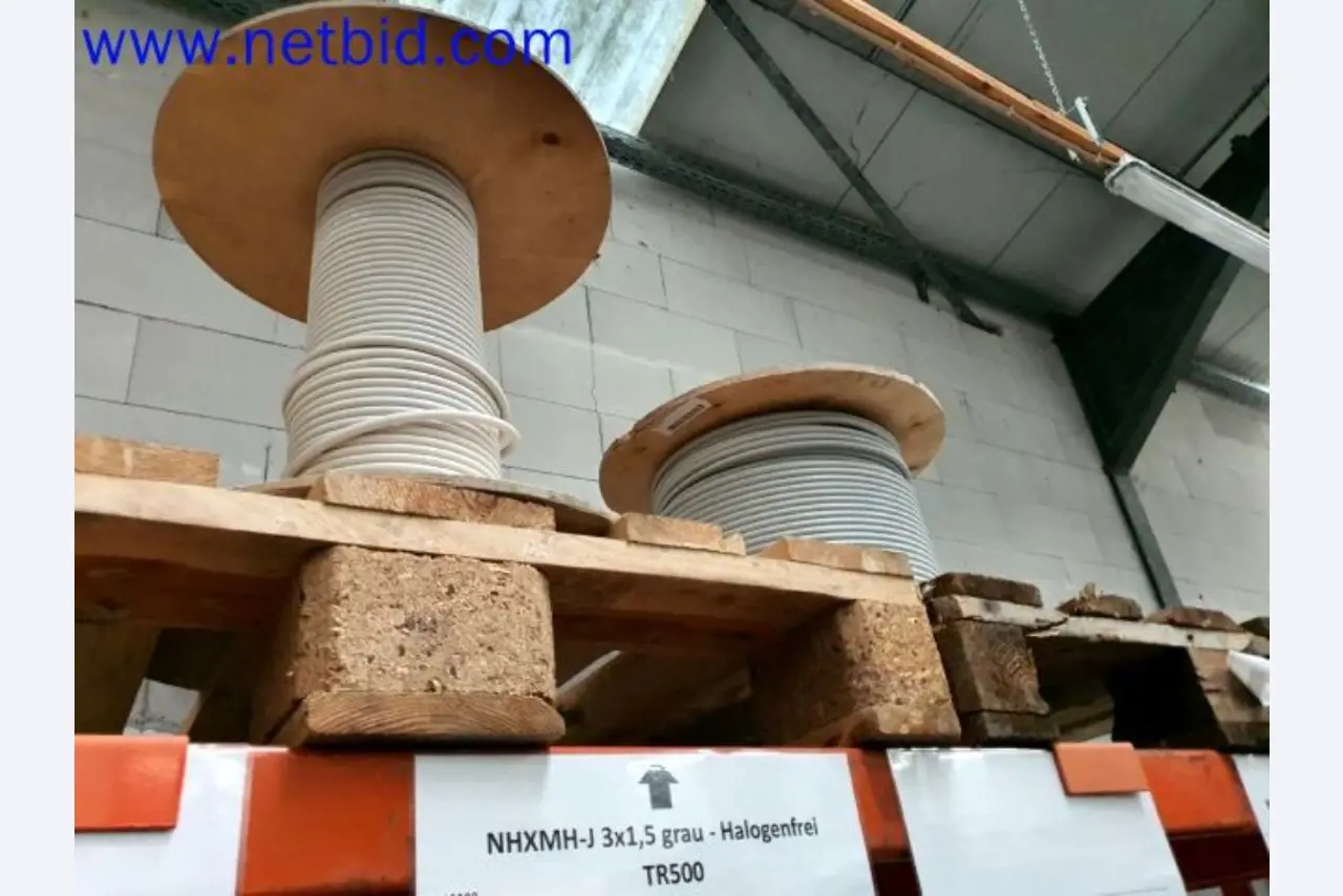 Skladovací, analytické laboratoře a zdravotnická technika z oblasti přestavby kontejnerů pro mobilní laboratoře a zdravotnickou techniku-7