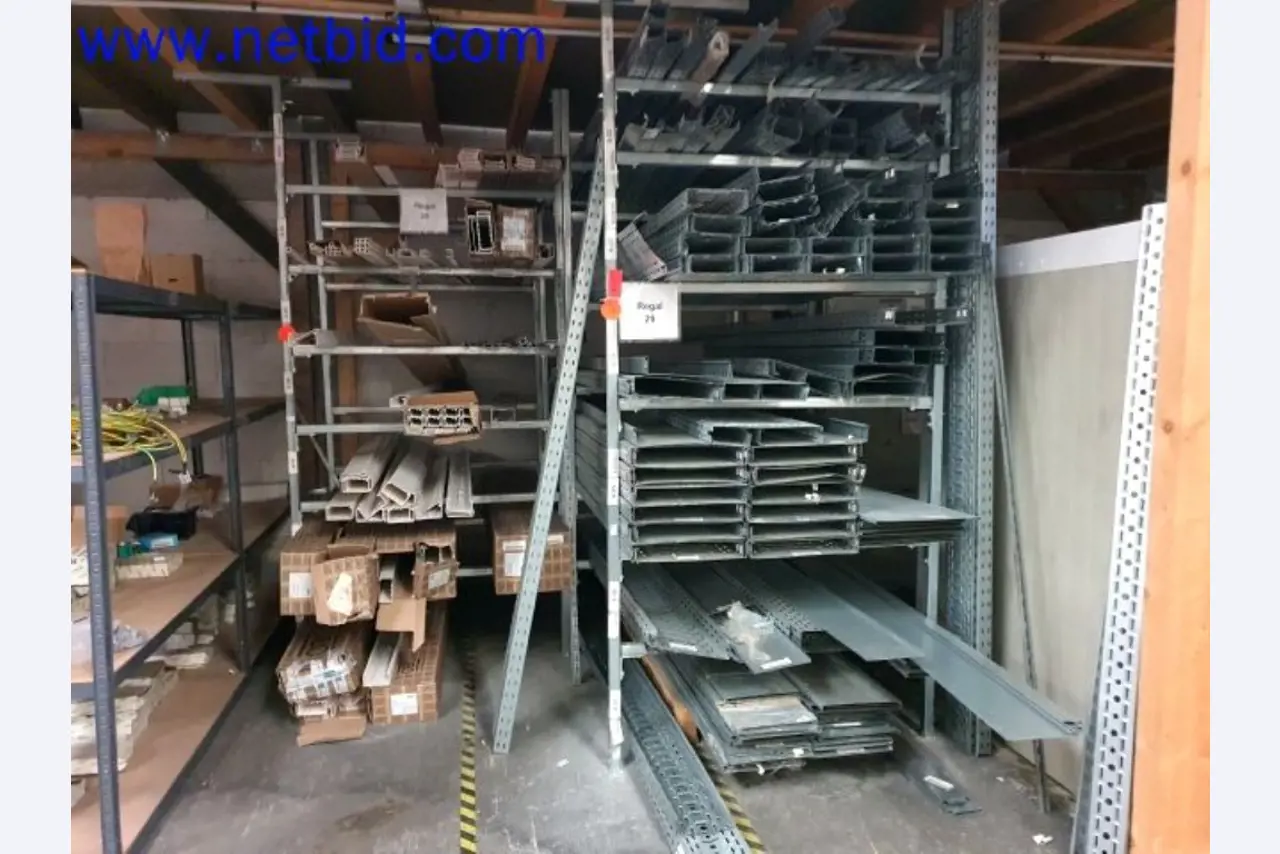 Lager, Analyse-Labor und Medizintechnik aus dem Bereich Containerumbau für mobile Labor und Medizin-Technik-2