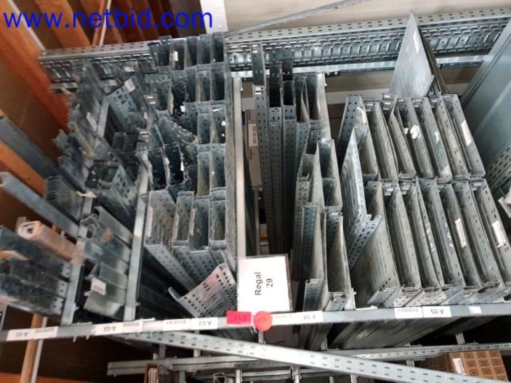 Lager, Analyse-Labor und Medizintechnik aus dem Bereich Containerumbau für mobile Labor und Medizin-Technik-6