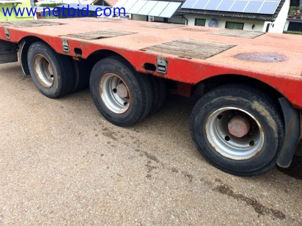 Storage, analysis laboratory and medical technology from the container conversion sector for mobile laboratories and medical technology-14