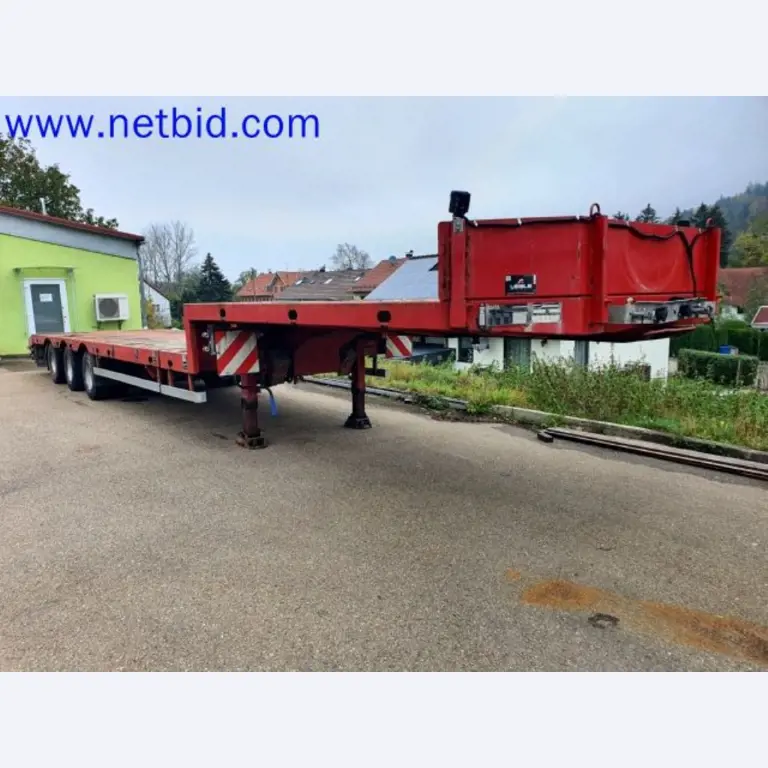 Storage, analysis laboratory and medical technology from the container conversion sector for mobile laboratories and medical technology-2