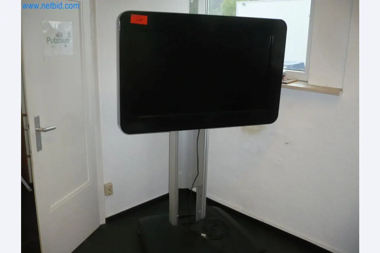 Stroje a systémy (povrchová úprava, práškové lakování, kalírna)-1