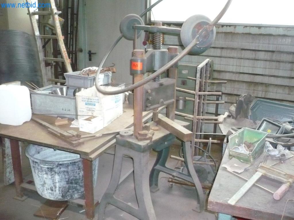 Stroje a systémy (povrchová úprava, práškové lakování, kalírna)-2