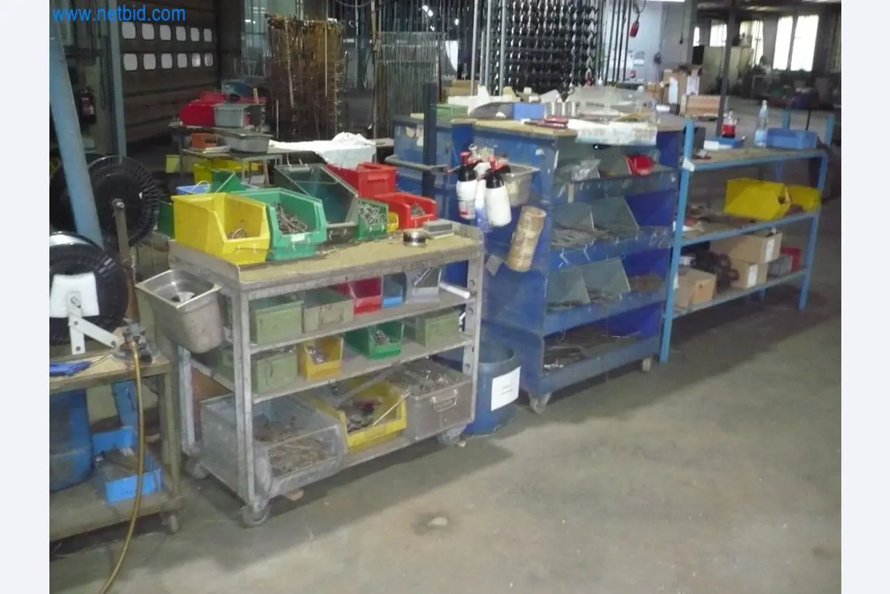 Stroje a systémy (povrchová úprava, práškové lakování, kalírna)-1