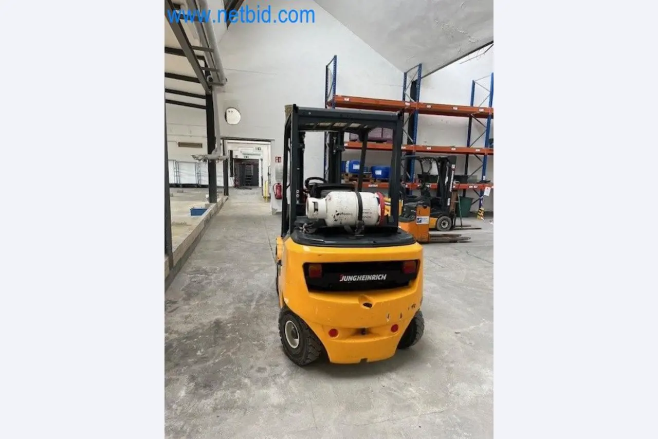 Máquinas e sistemas (tratamento de superfície, revestimento em pó, oficina de endurecimento)-3