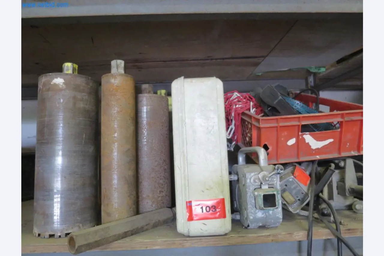 Baumaschinen und -fahrzeuge (Abbruch, Erdarbeiten und Recycling)-2