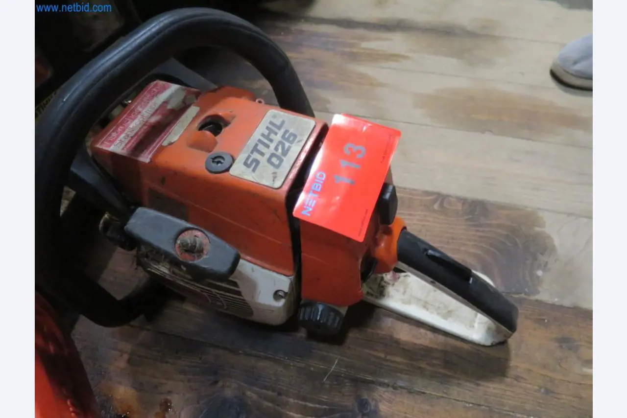 Baumaschinen und -fahrzeuge (Abbruch, Erdarbeiten und Recycling)-2