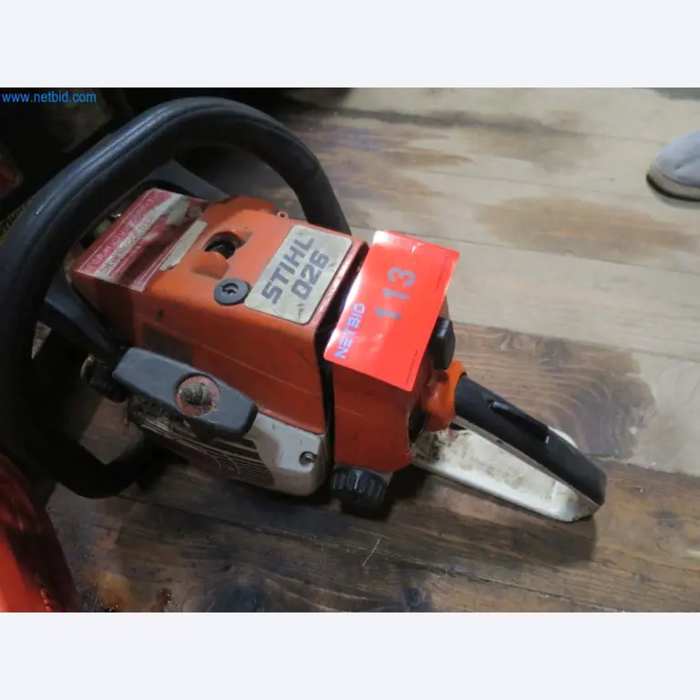 Baumaschinen und -fahrzeuge (Abbruch, Erdarbeiten und Recycling)-2