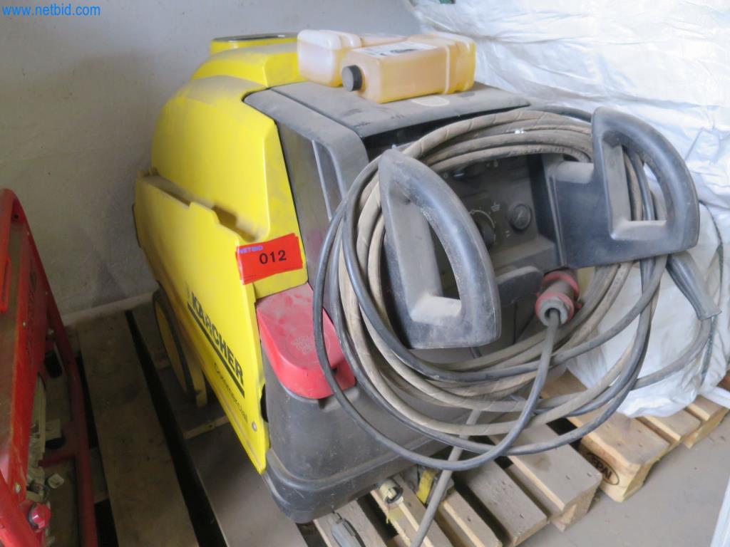 Baumaschinen und -fahrzeuge (Abbruch, Erdarbeiten und Recycling)-1