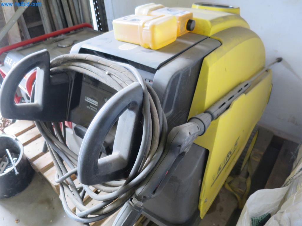 Baumaschinen und -fahrzeuge (Abbruch, Erdarbeiten und Recycling)-4