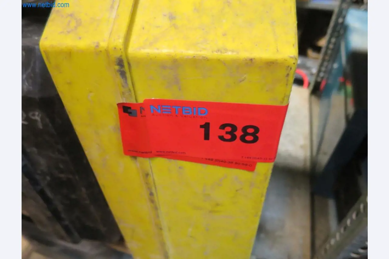 Baumaschinen und -fahrzeuge (Abbruch, Erdarbeiten und Recycling)-1