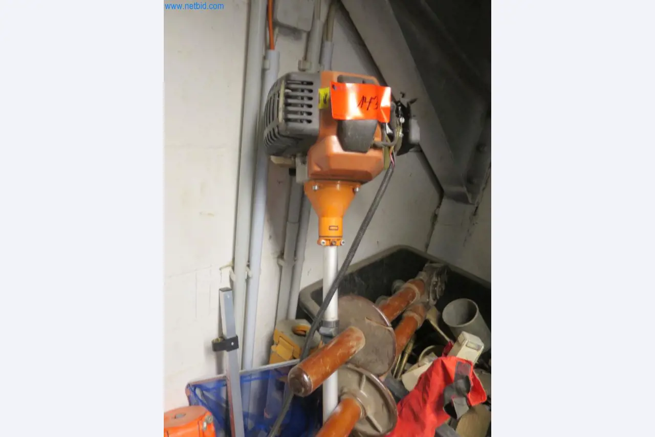 Stavební stroje a vozidla (demolice, zemní práce a recyklace)-1