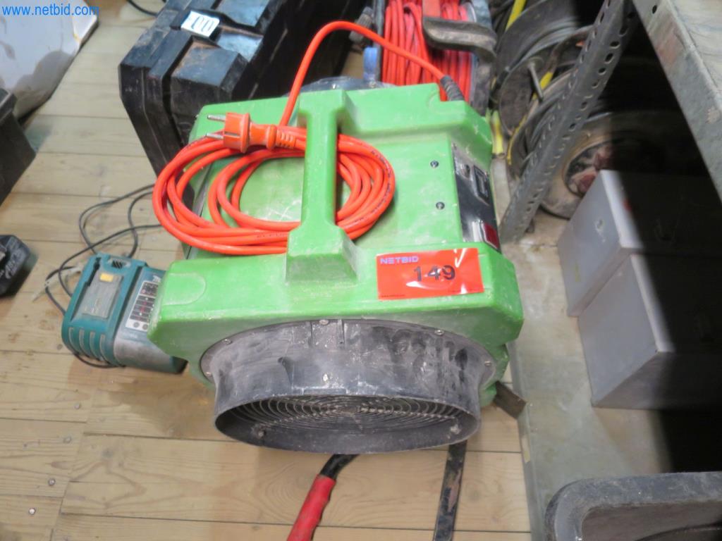 Stavební stroje a vozidla (demolice, zemní práce a recyklace)-1