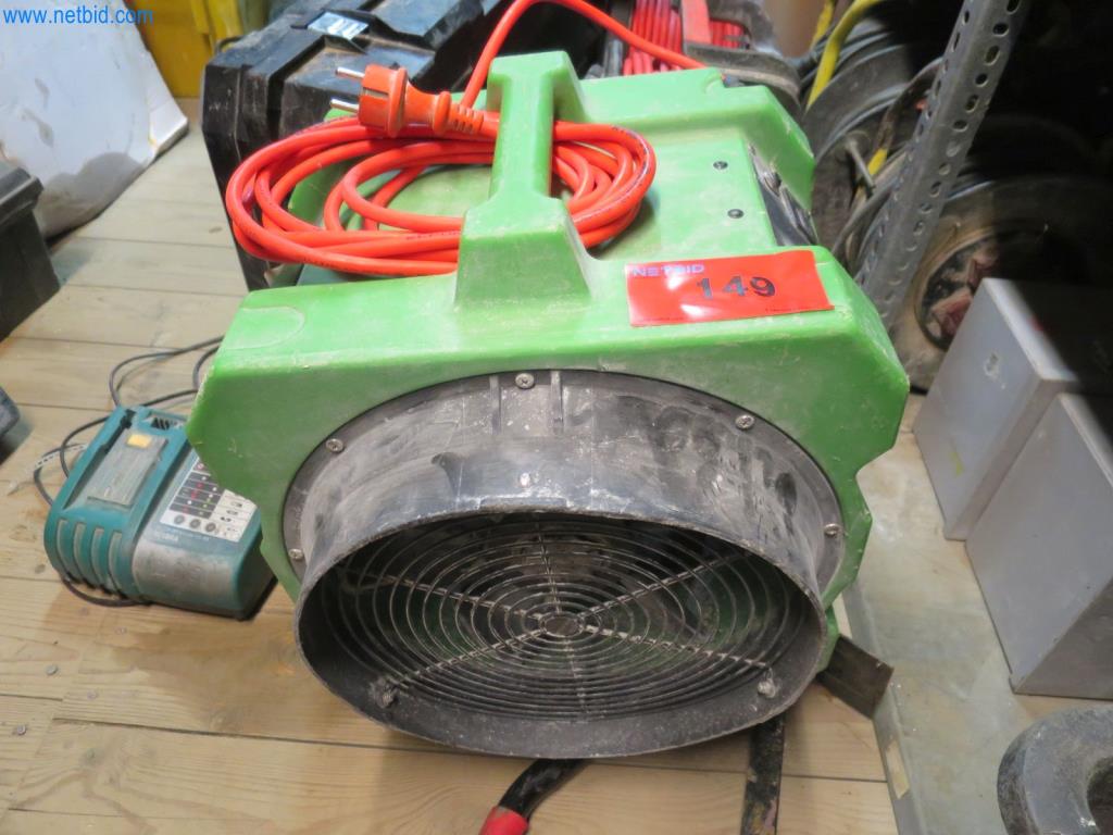 Stavební stroje a vozidla (demolice, zemní práce a recyklace)-2