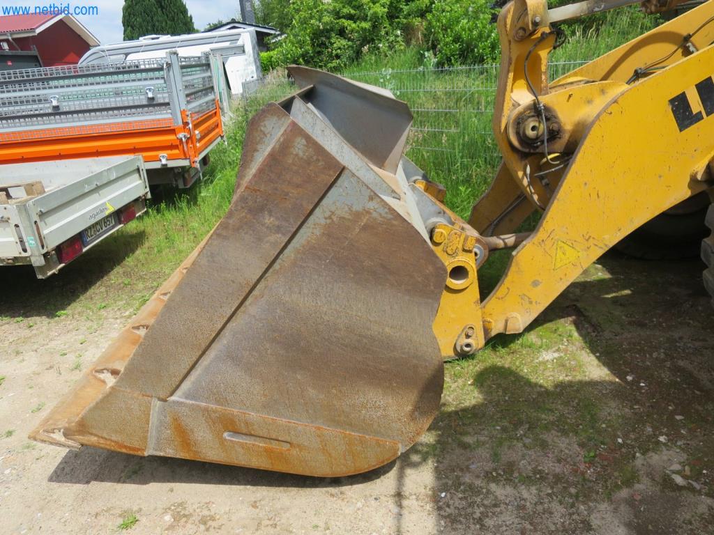 Maszyny i pojazdy budowlane (rozbiórka, roboty ziemne i recykling)-3