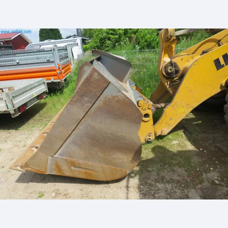 Maszyny i pojazdy budowlane (rozbiórka, roboty ziemne i recykling)-3