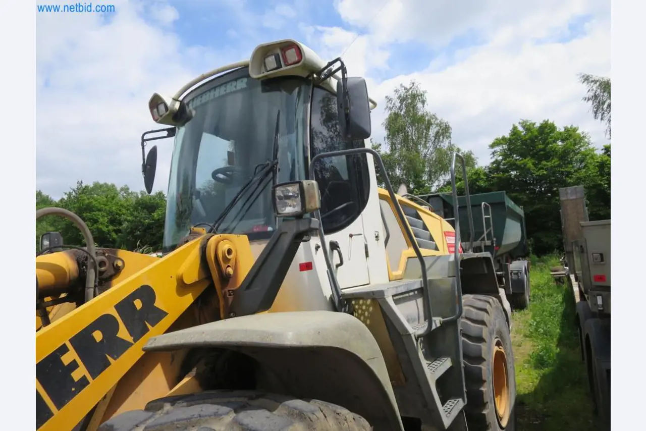 Maszyny i pojazdy budowlane (rozbiórka, roboty ziemne i recykling)-5