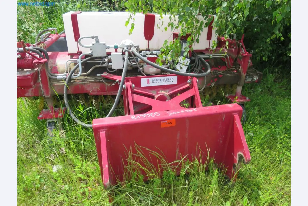 Construction machinery and vehicles (demolition, earthworks and recycling)-1