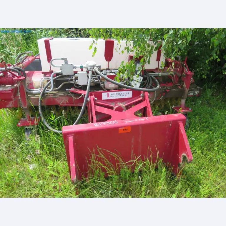 Construction machinery and vehicles (demolition, earthworks and recycling)-1