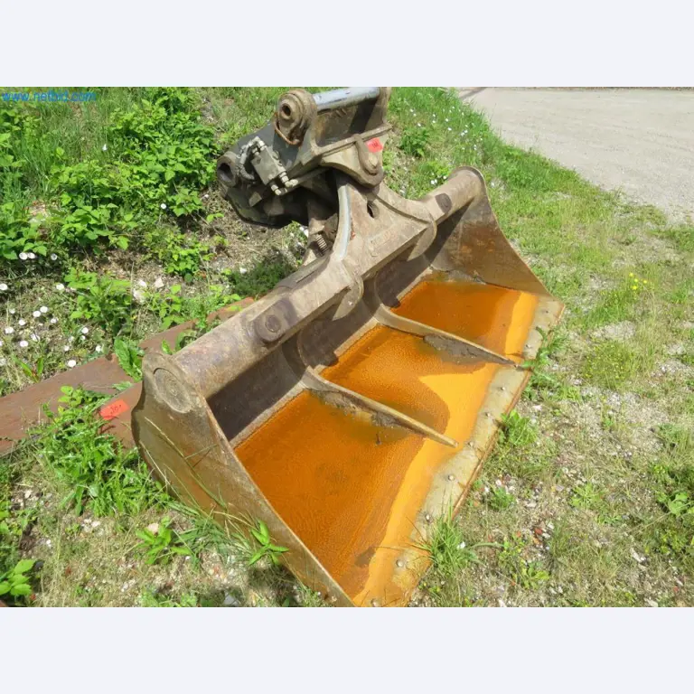 Baumaschinen und -fahrzeuge (Abbruch, Erdarbeiten und Recycling)-3