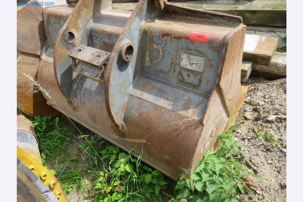 Máquinas e veículos de construção (demolição, terraplanagem e reciclagem)-1