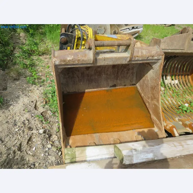 Máquinas e veículos de construção (demolição, terraplanagem e reciclagem)-3