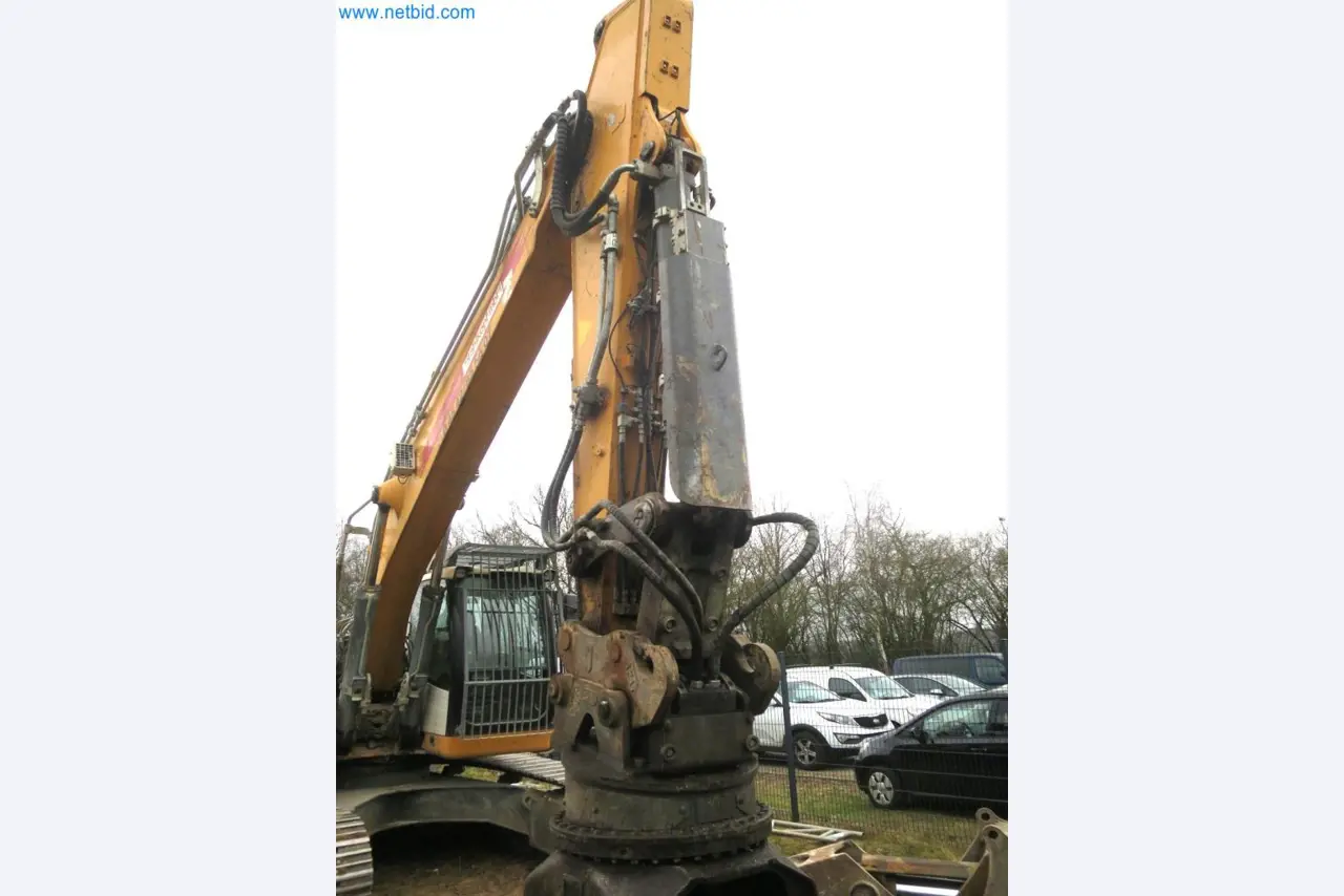 Baumaschinen und -fahrzeuge (Abbruch, Erdarbeiten und Recycling)-11