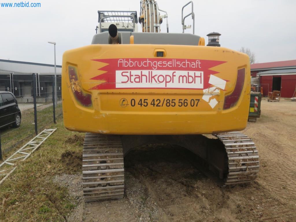 Baumaschinen und -fahrzeuge (Abbruch, Erdarbeiten und Recycling)-13